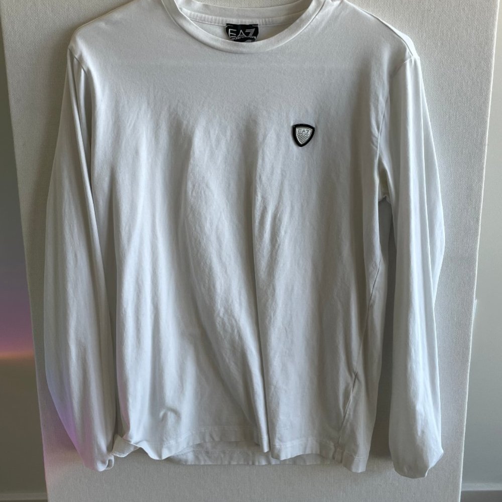 Emporio Armani EA7 Men's Train Core Shield Long Sleeve Tee, White, Medium